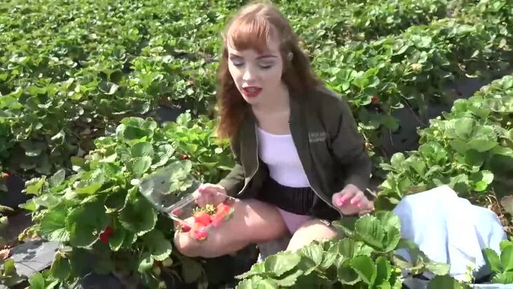 ATK Girlfriends - Aliya Brynn - Aliya Brynn - Aliya Has A Date With You At The Farm! / 28.02.2021