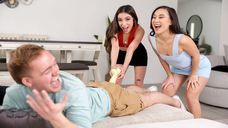 Bratty Sis - Kimmy Kimm - Amber Summer - I Know My Stepsis Has Swallowed Tons Of Dick - S26:E11 / 21.04.2023