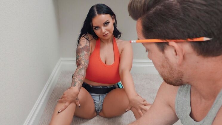 Brazzers - Kyle Mason - Payton Preslee - Handyman Stepdaddy Gets Fucked / 01.09.2023