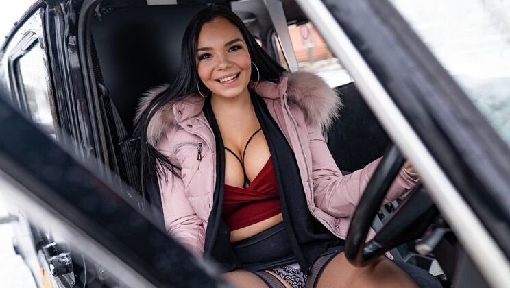 Female Fake Taxi - Mugur Porn - Sofia Lee - Anal Gaping on the Backseat / 28.02.2021