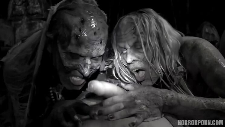 Horror Porn - Walking Zombies / Horror Porn 20 / 20.02.2022