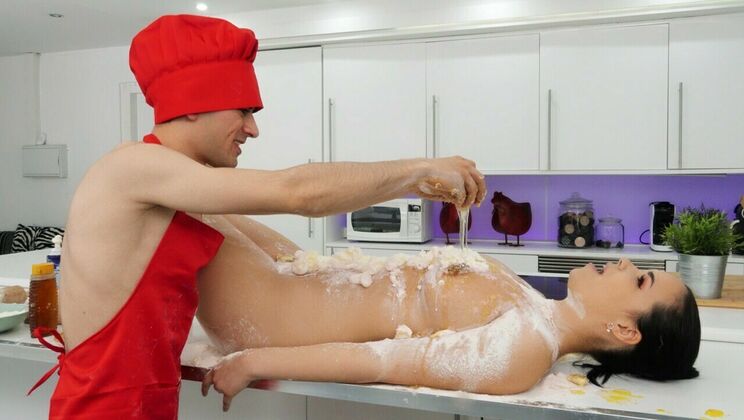I Know That Girl - Jordi El Niño Polla - Sofia Lee - Cocking With Chef Jordi! / 27.09.2021