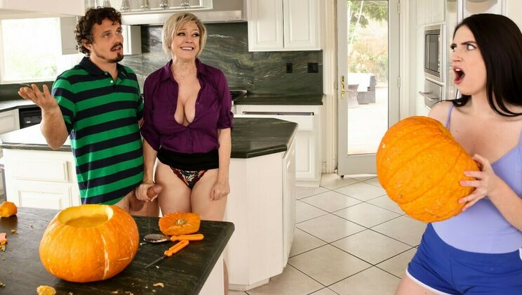 Milfed - Dee Williams - Robby Echo - Sneaky Pumpkin / 22.10.2021