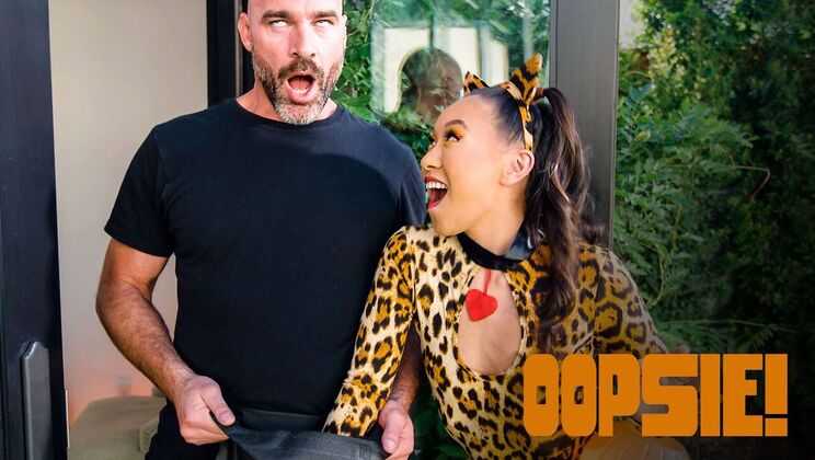 Oopsie! - Charles Dera - Kimmy Kimm - Dick or Treat / 03.10.2023