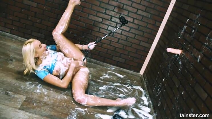 Tainster - Slime Wave Beauty Got Totally Drenched In Cum / 15.03.2021
